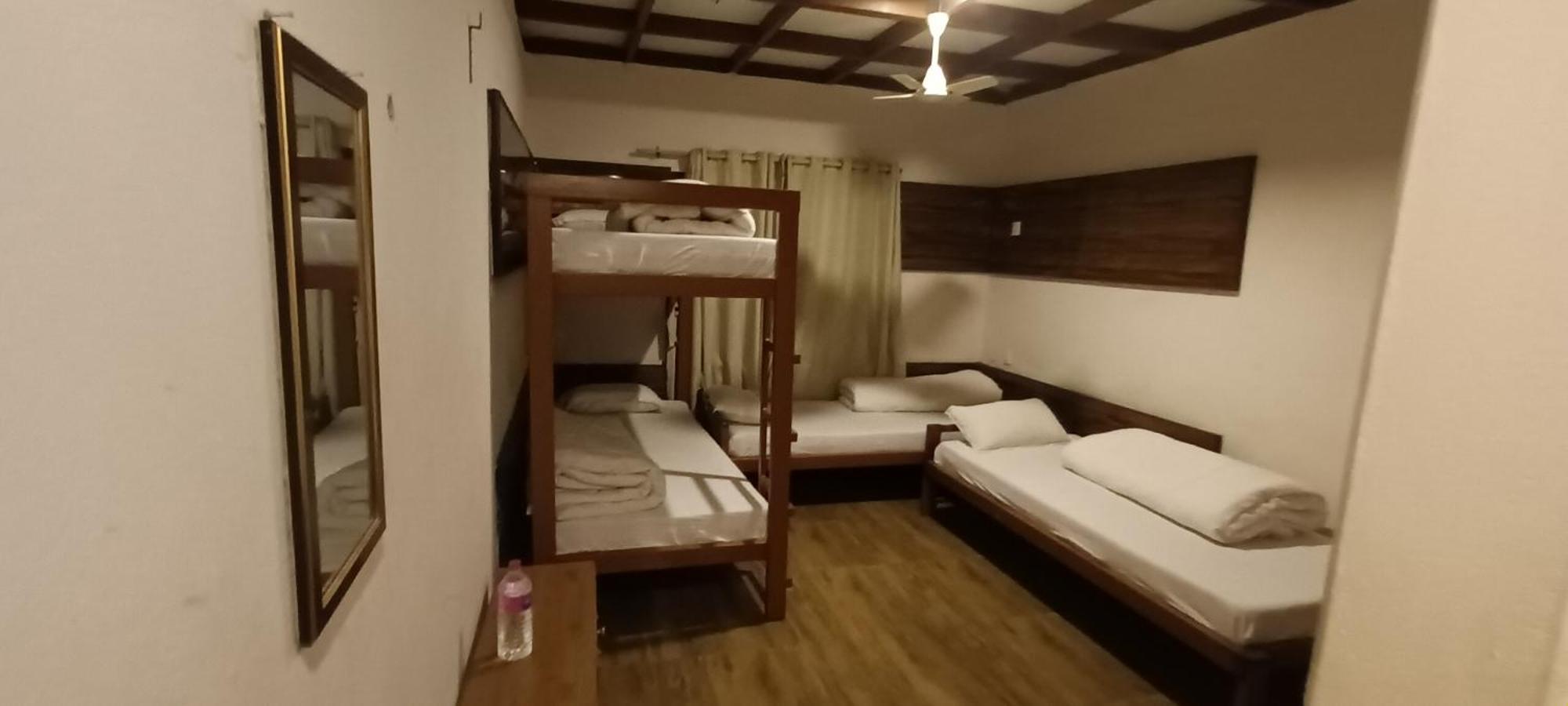 Hotel Dolly Покхара Экстерьер фото