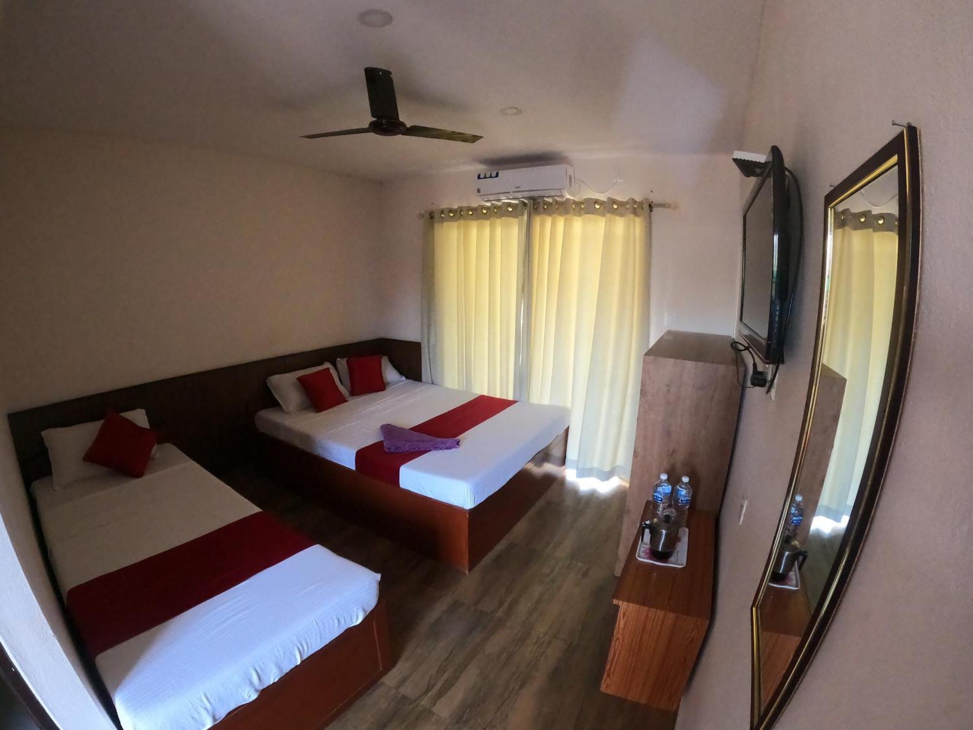Hotel Dolly Покхара Экстерьер фото