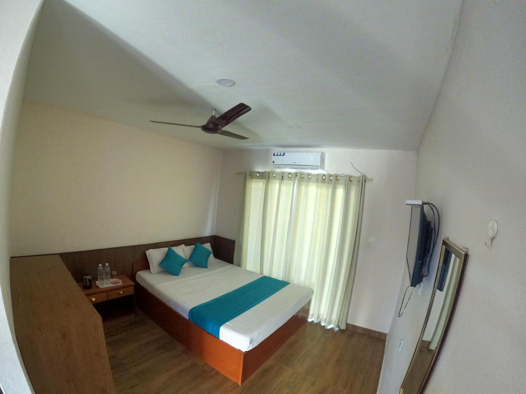 Hotel Dolly Покхара Экстерьер фото